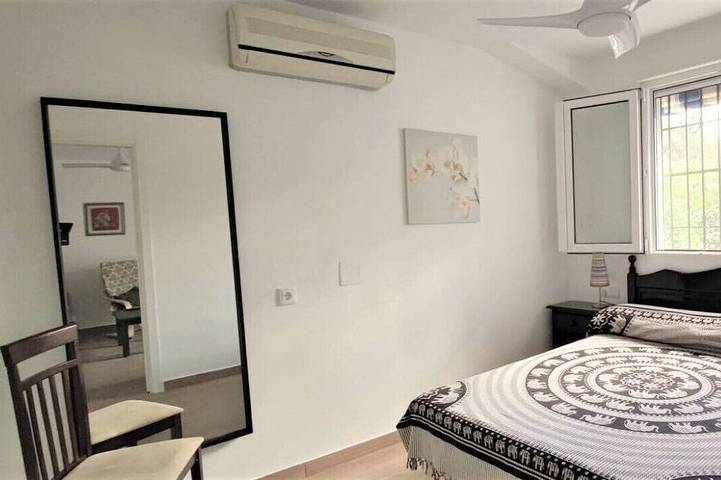 Bungalow für 6 Personen, mit Terrasse und Garten sowie Pool in Guardamar del Segura - 3