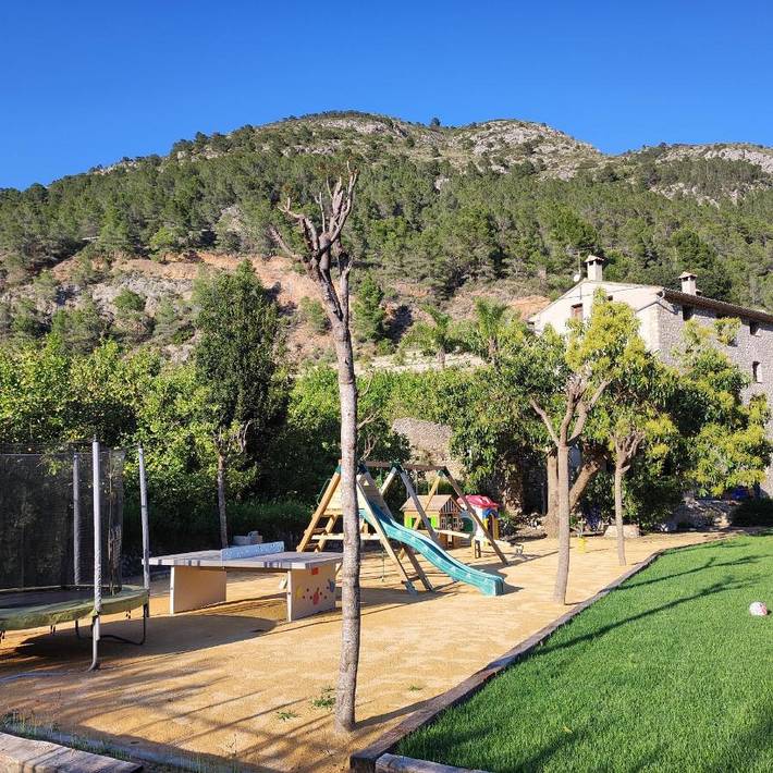 Casa rural para 6 personas, con Terraza y Jardín además de Piscina y Vistas en Castell de Castells - 4