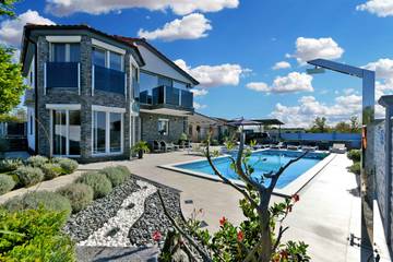 Villa für 10 Personen in Fazana, Südküste Istrien, Bild 2