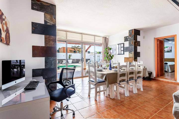 Casa rural para 10 personas, con Terraza además de Jardín y Piscina en Antigua - 4