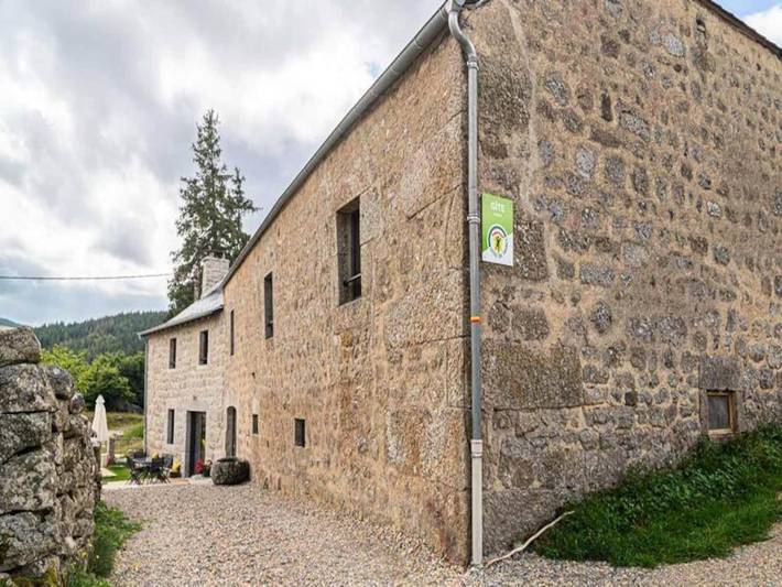 Gîte pour 6 personnes, avec terrasse, adapté aux familles à Saint-Laurent-de-Muret - 2