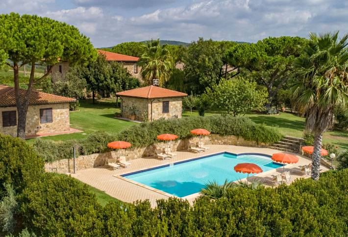 Geheel appartement, Appartement 'Riccio' met Gedeeld Zwembad, Wi-Fi en Airconditioning in Magliano in Toscana, Provincie Grosseto
