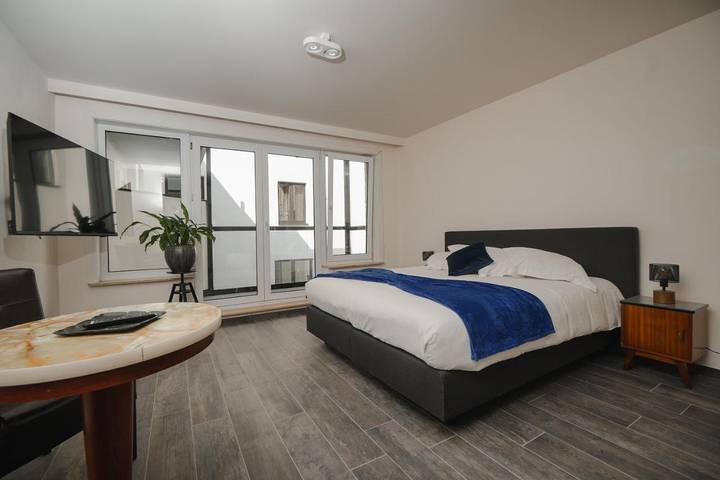 Ferienwohnung für 4 Personen, mit Balkon und Whirlpool sowie Terrasse und Sauna in Oostende