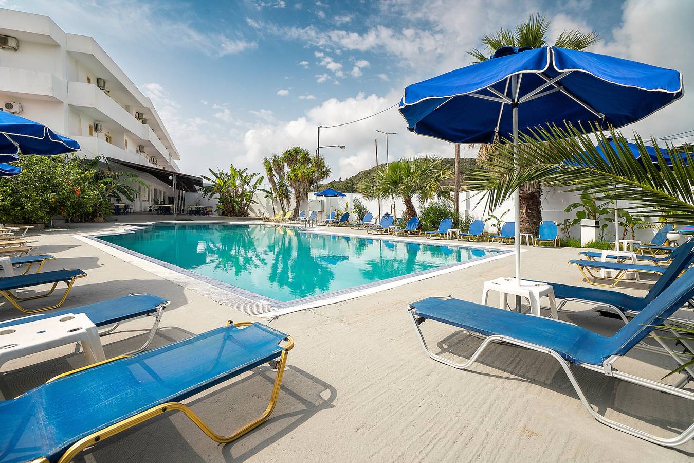 Entire studio, Apartment 'Sotirakis Economy Room 41' with Mountain View, Wi-Fi and Air Conditioning in Rhodes