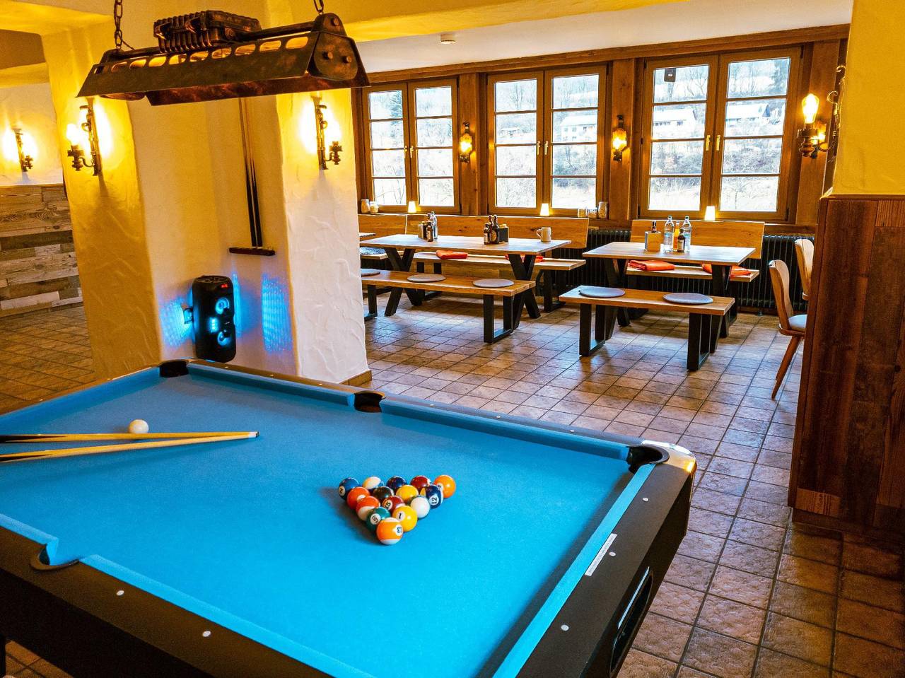 Haus für 22 Personen mit Außensauna und Hottub in Kronenburg, Dahlem
