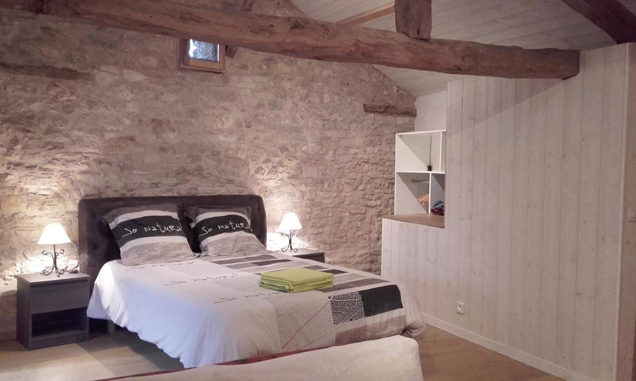Appartement entier, Studio Apartment in Pontcirq, Quercy