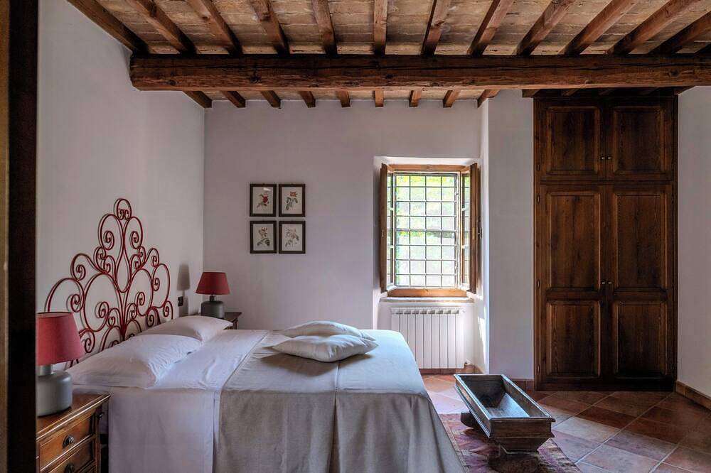 Charmante villa met uitzicht op Valfabbrica in Valfabbrica, Provincie Perugia