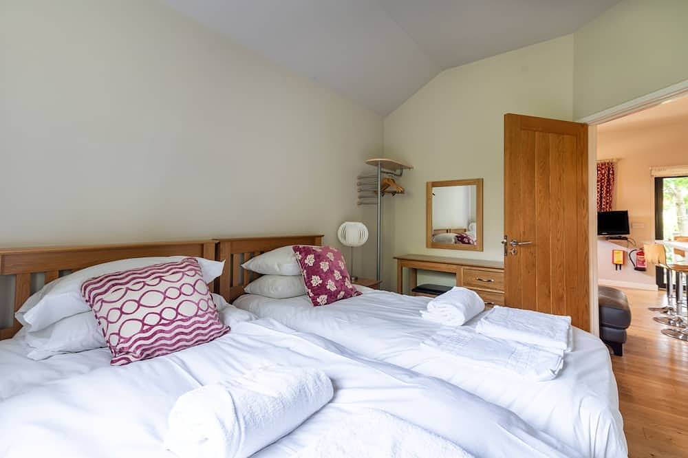 Clover Croft Lodge - für 4/5 Personen mit eigenem Whirlpool in Cheddar, Somerset