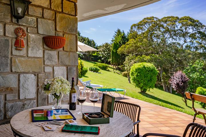 Casa rural para 12 personas, con Balcón y Jardín en Cudillero