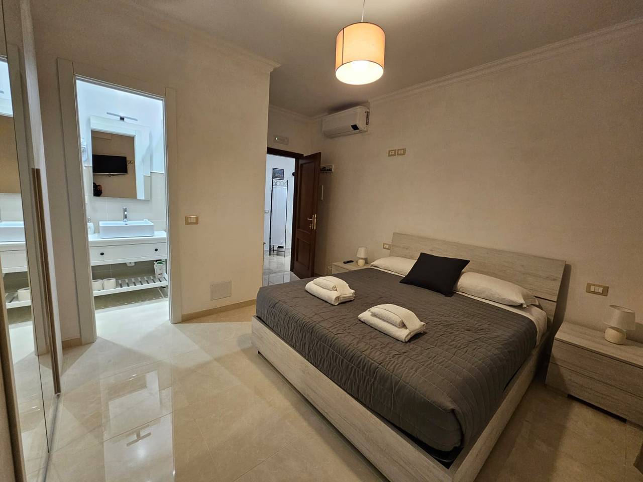 Stendardi's House - Stanza 3 - by Be Your Home in Rome, Rome Province