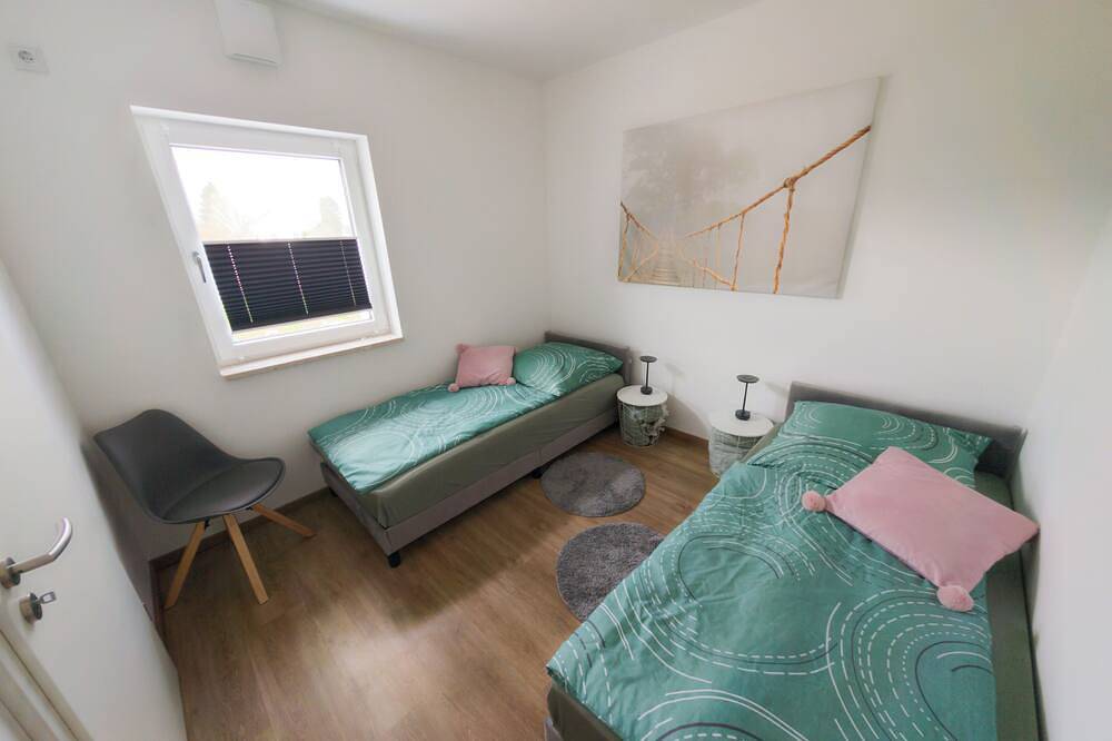 Ganze Wohnung, Ruhiges Apartment im Grünen Kreischa bei Dresden in Kreischa, Osterzgebirge