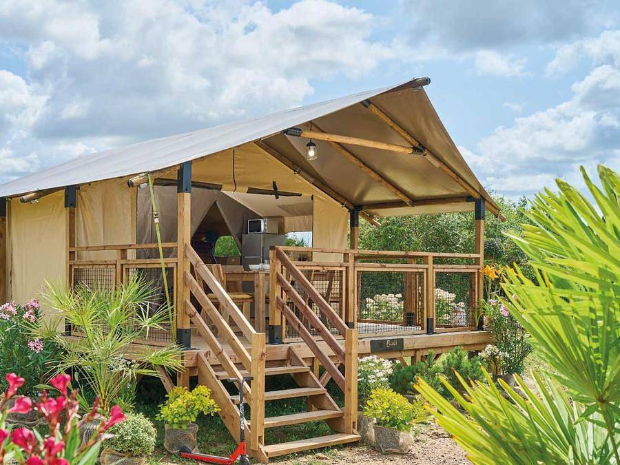 Camping de Retourtour - Albergue 5 personas - Bali cabaña de lona - 32 m² - sin instalaciones sanitarias in Lamastre, Parc naturel régional des Monts d'Ardèche