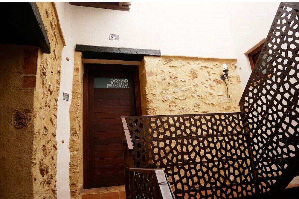 Entire apartment, No. 3 - Studio in the Center of Historical Javea in Jávea, Costa Blanca