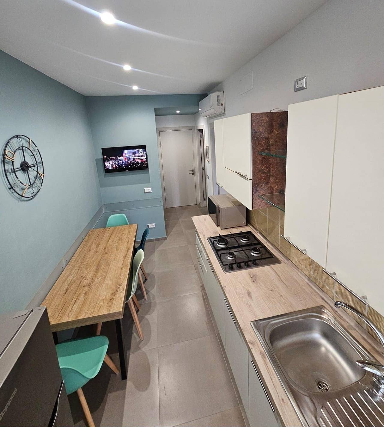 Appartement de vacances entier, Appartement de vacances pour 4 personnes avec balcon in Gabicce Mare, Pesaro-Urbino