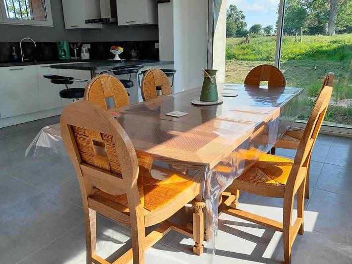 Gîte pour 6 personnes, avec vue ainsi que jardin et terrasse à Bernesq