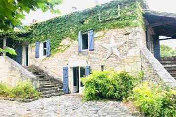 Gîte pour 6 personnes, avec jardin et balcon à Vaylats