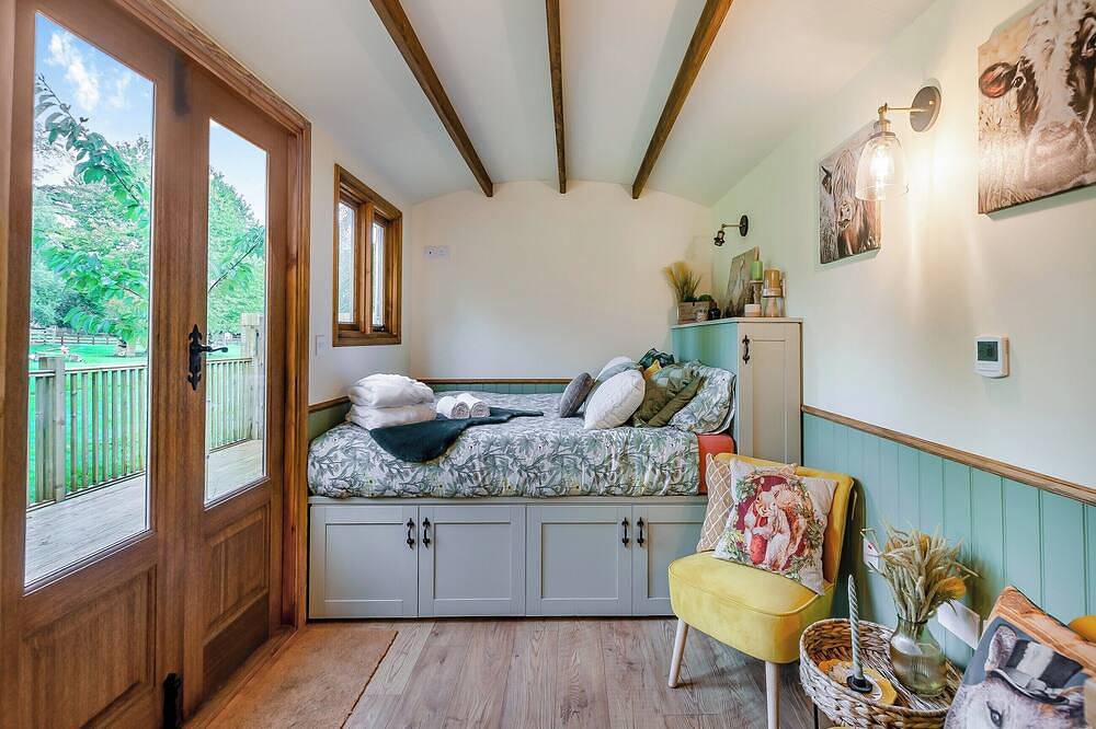 Cherry Tree Lodge- Uk45518 in Oadby and Wigston, Heart of England