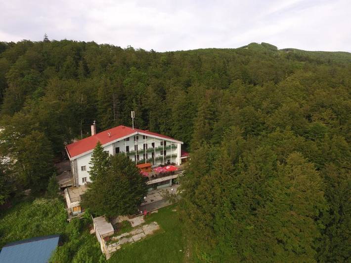 Chambre d’hôte pour 20 personnes, avec jardin et terrasse, animaux acceptés - 1