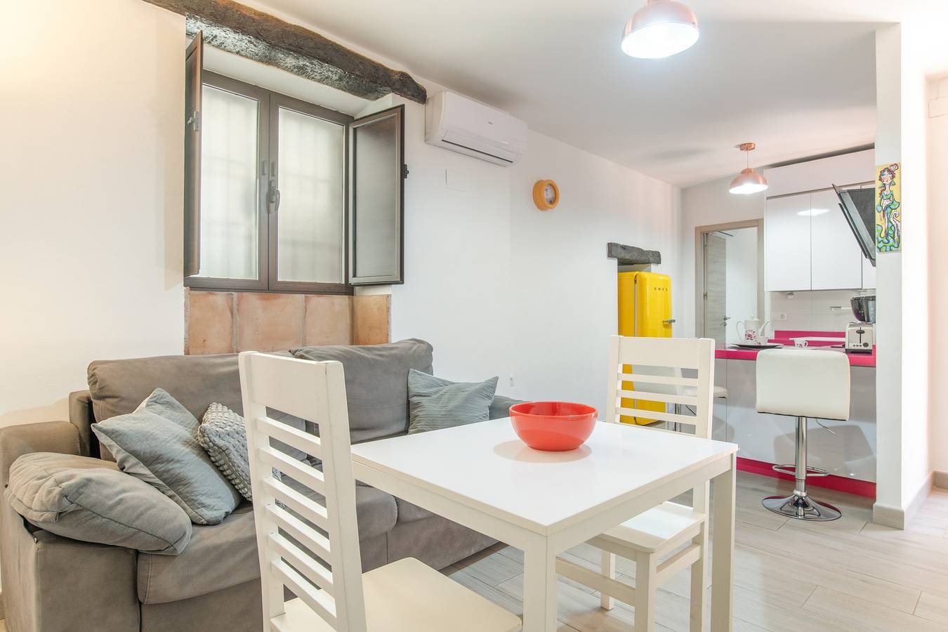Apartamento entero, Apartamento Armiñán Ronda - Parking, Terraza Compartida, Wi-Fi y Aire Acondicionado in Ronda, Provincia de Málaga