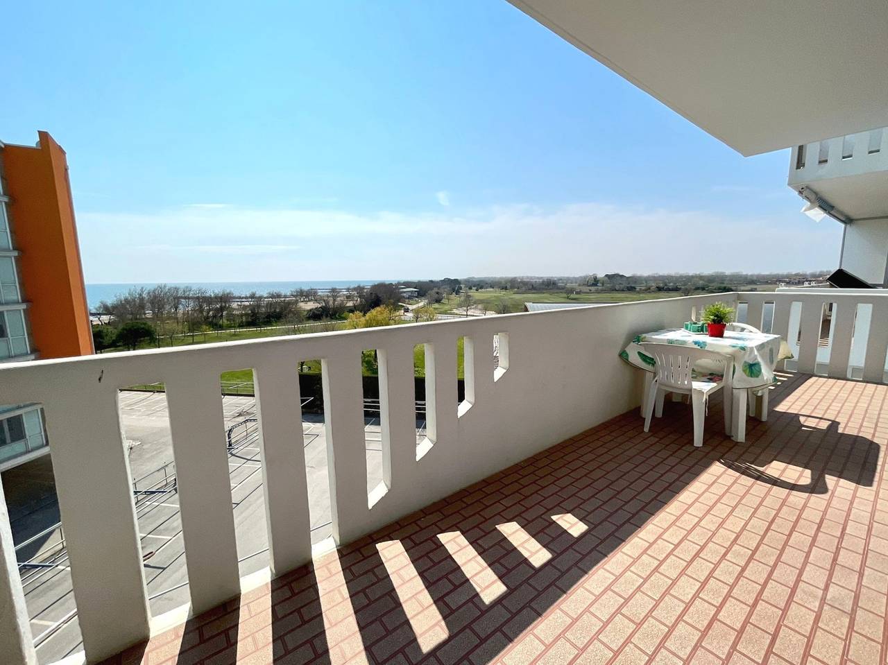 Ganze Wohnung, Einladende Wohnung mit großem Balkon in Porto Santa Margherita, Caorle