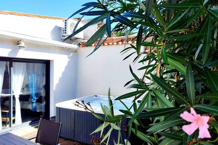 Maison de vacances pour 6 personnes, avec jacuzzi ainsi que jardin et terrasse - 1