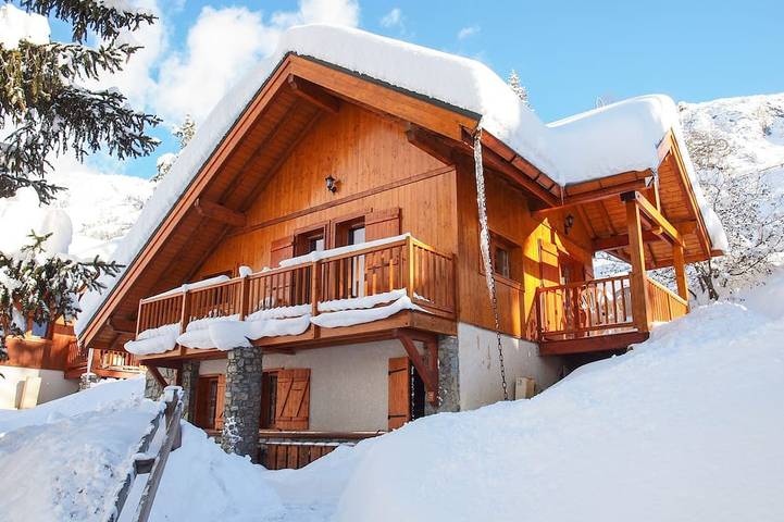 Maison pour 10 personnes, avec Balcon et Jardin à Oz