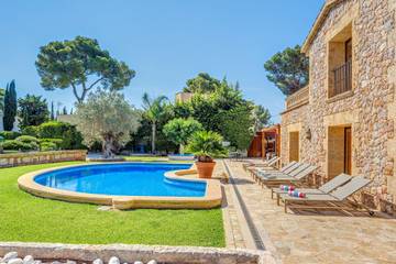 Villa in Pollença, Serra de Tramuntana Villa in Pollença, Serra de Tramuntana für 12