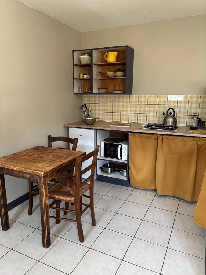 Gîte pour 2 personnes, avec terrasse ainsi que vue et jardin, animaux acceptés à Crolles - 4
