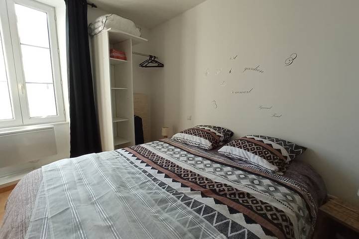 Location de vacances pour 3 personnes, avec jacuzzi à Celles-sur-Belle - 3