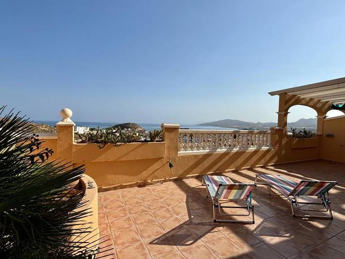Appartement de vacances pour 4 personnes, avec terrasse et piscine