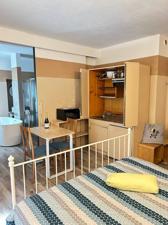 Gîte pour 2 personnes, avec jardin à Tenno - 3