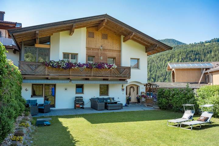 Bauernhof für 4 Personen, mit Pool und Garten, kinderfreundlich in Wilder Kaiser - 2