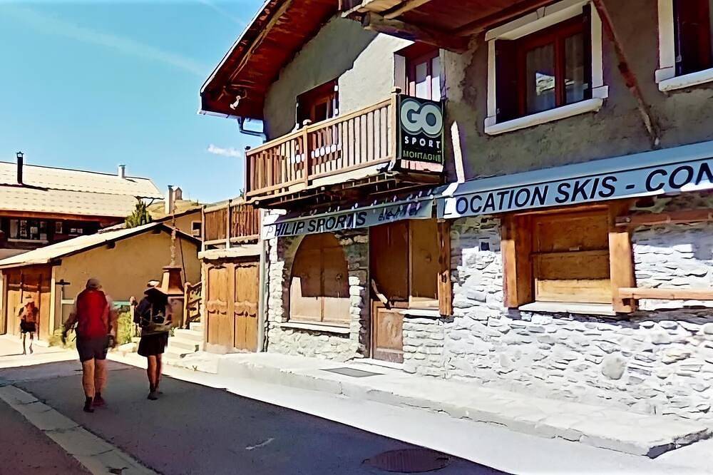 Entire apartment, Casa-La Fuste, centre Saint-Véran, ski au pied in Saint-Véran, Queyras