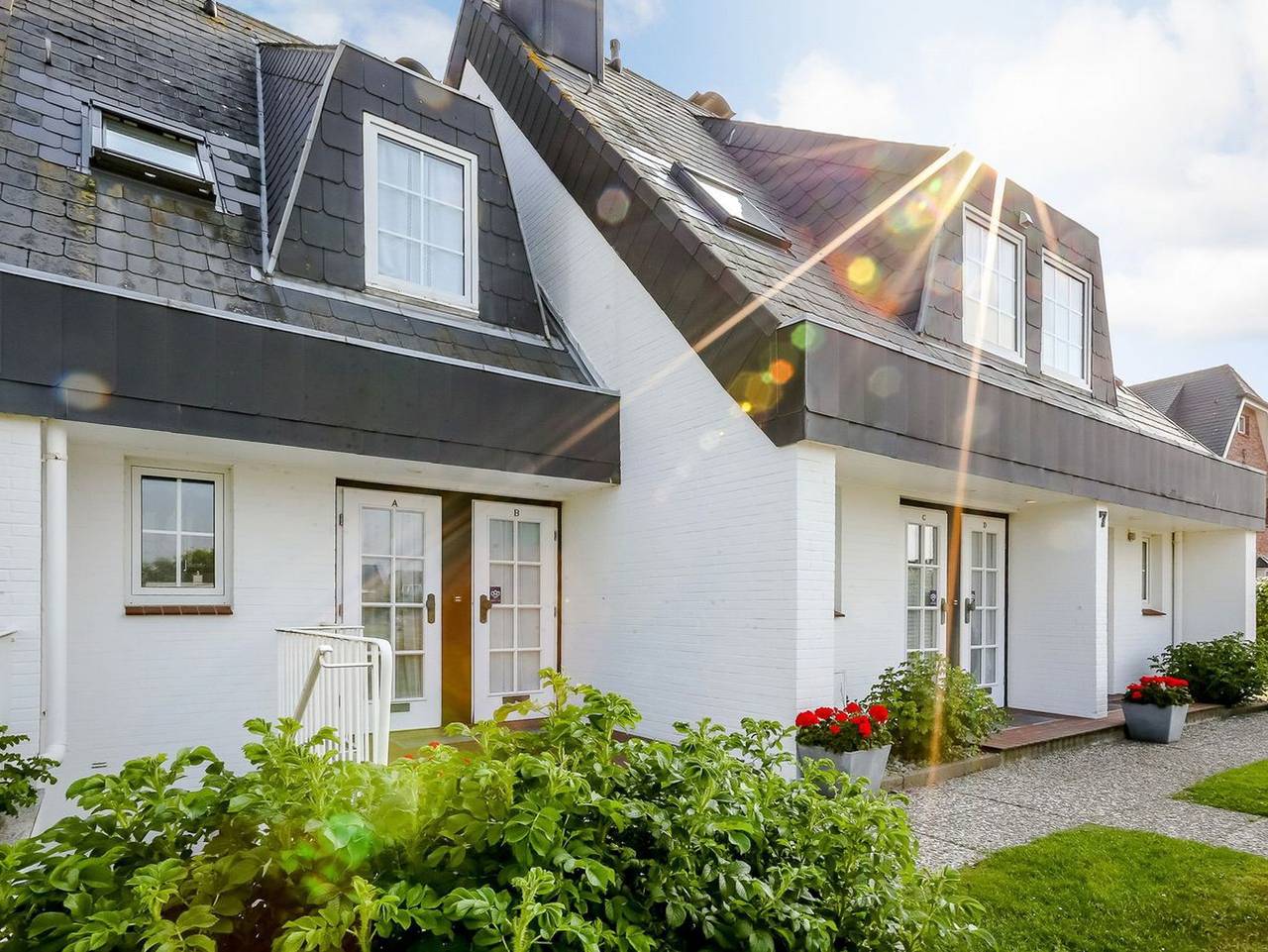 Ganze Ferienwohnung, Westerbrise, App. 4 Lighthouse - Ein besonderes Hideaway. In Top-Lage Wenningstedts, zwischen Dorfteich und Dünen in Wenningstedt, Sylt