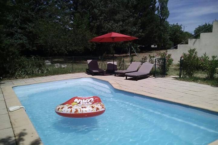 Villa pour 4 personnes, avec jardin et terrasse
