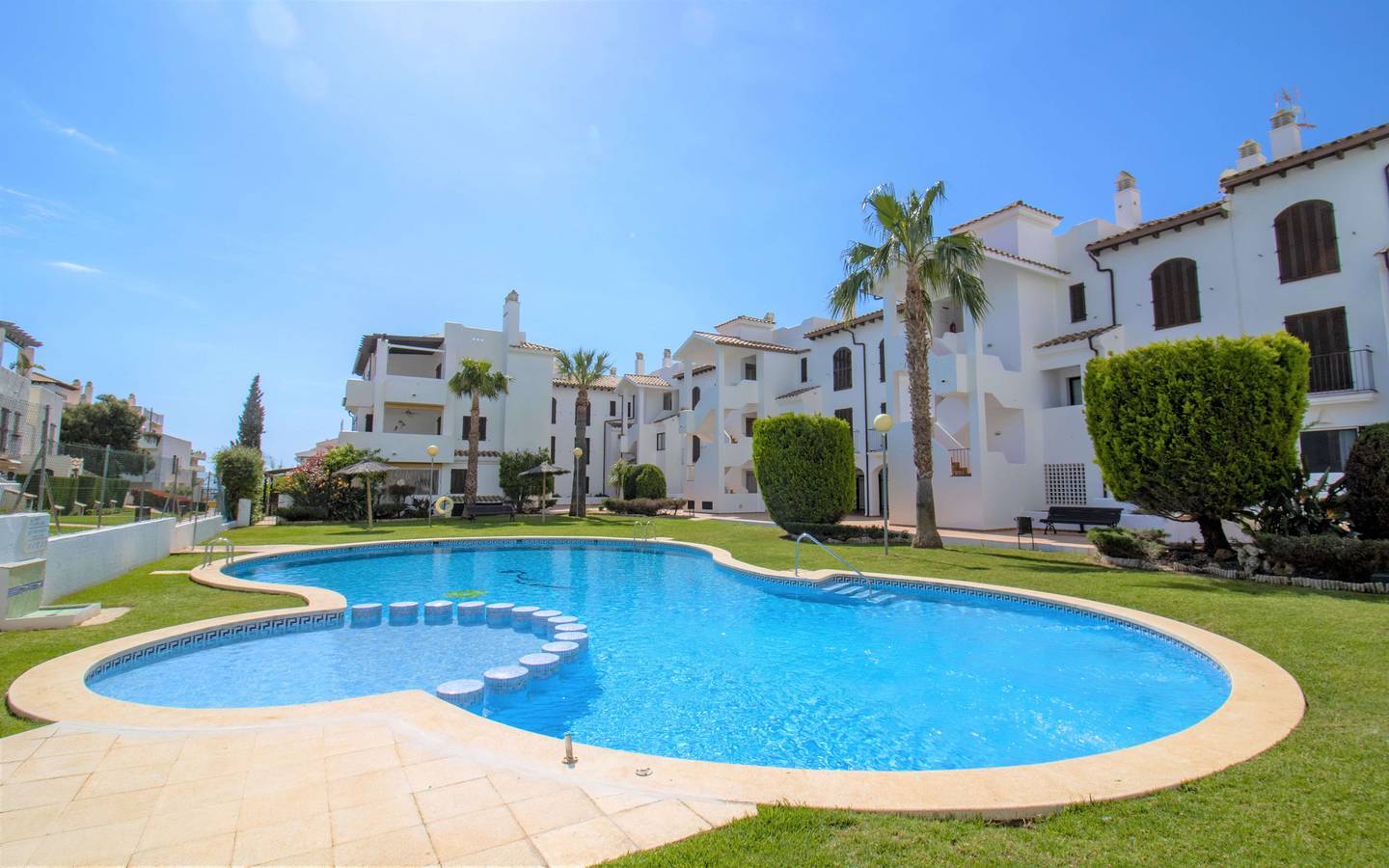 Apartamento entero, Bajo con terraza y piscina Playa Cargador in Alcocéber, Alcalá de Chivert