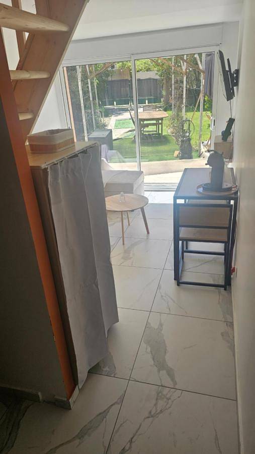 Location de vacances pour 8 personnes, avec jacuzzi ainsi que piscine et jardin à Pourcieux - 2