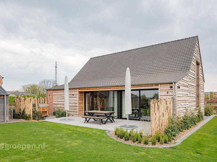 Location de vacances pour 10 personnes, avec balcon/terrasse et jacuzzi ainsi que sauna et terrasse dans Région d'Anvers