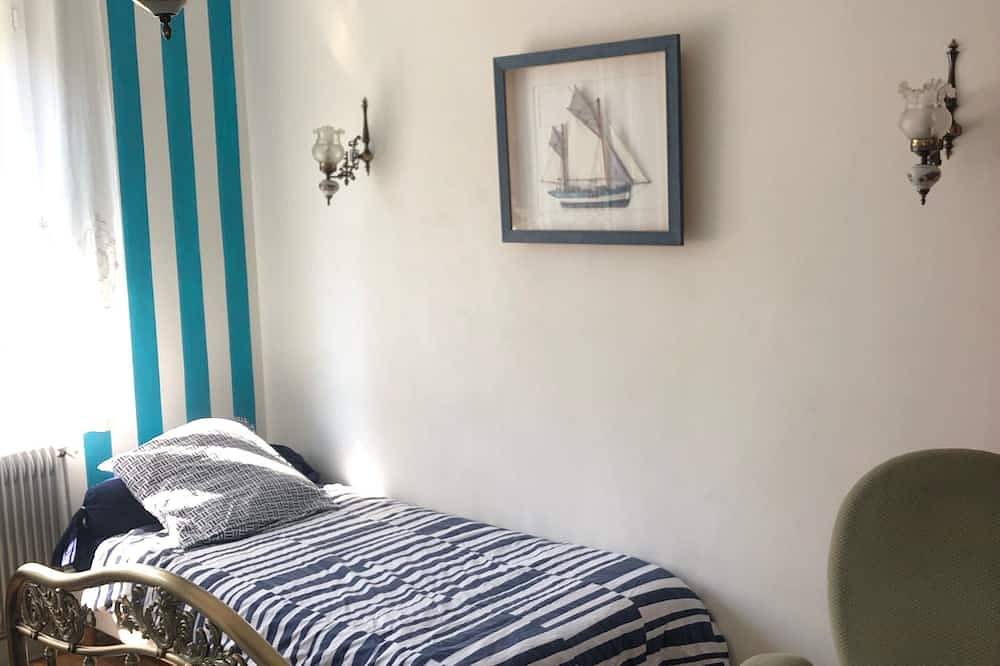 Entire apartment, One bedroom apartment in Le Portel, Boulogne-sur-Mer region