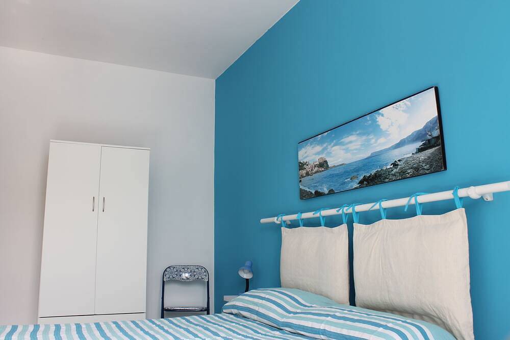 Appartamento intero, “Casa Pélagos” a 50mt dal mare in Nicotera Marina, Nicotera