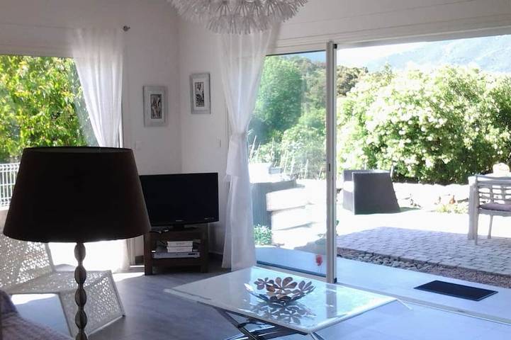 Location de vacances pour 2 personnes, avec jardin à Eccica-Suarella - 4