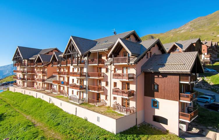 Location de vacances pour 5 personnes, avec Balcon/Terrasse et Terrasse à Valmeinier