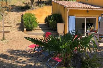 Location de vacances pour 2 personnes, avec piscine et jardin à Allemagne-en-Provence