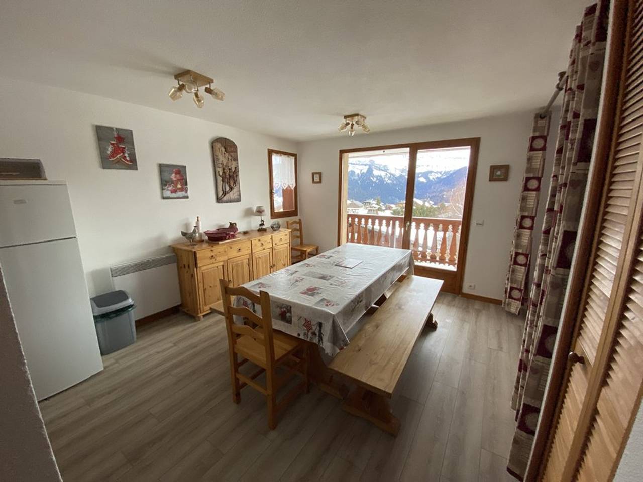 Entire apartment, Duplex for 8 people, 200m from slopes, with garage in Crest-Voland, Albertville region