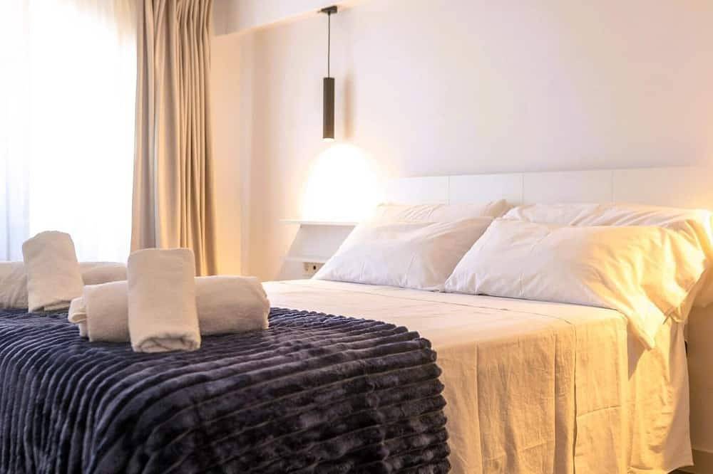 Ganze Wohnung, Suitur beachfront apartment Roc de Sant Gaietà in Roda de Berà, Costa Dorada