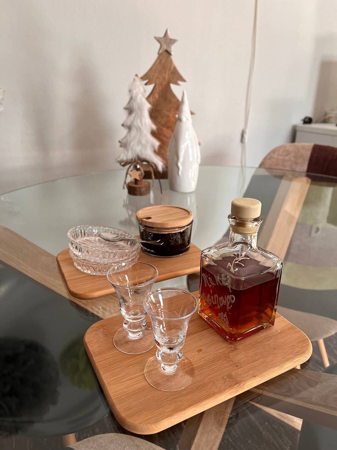 Neoklassizistisches Gästehaus im Erdgeschoss mit Garten und privatem Parkplatz in Drama Stadt, Ostmakedonien und Thrakien