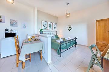 Studio voor 2 Personen in Paxos, Griekenland, Afbeelding 4