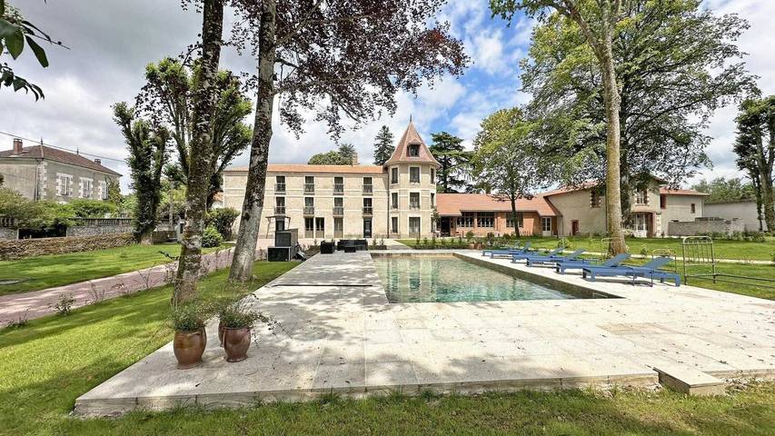 Chambre d’hôte pour 4 personnes, avec Jardin et Piscine