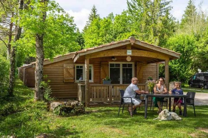 Gîte pour 7 personnes dans Levier