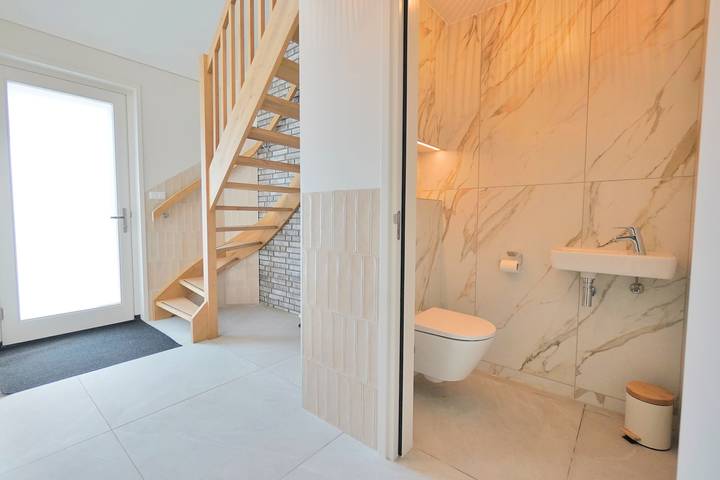 Glamping voor 8 personen, met terras en tuin in Callantsoog